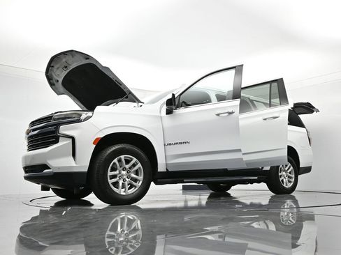Used 2024 Chevrolet Suburban LT image 49