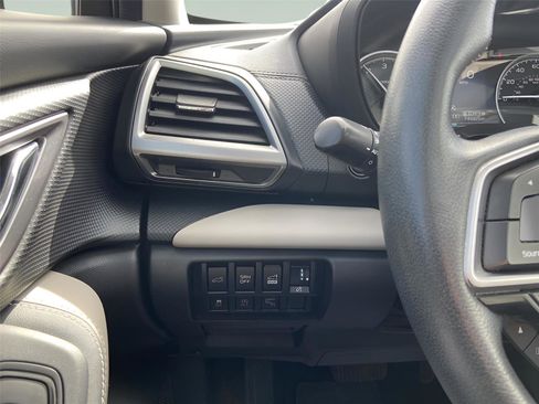 Used 2023 Subaru Forester Limited image 23