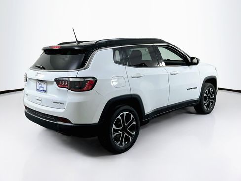 Used 2022 Jeep Compass Limited AWD/4WD image 5