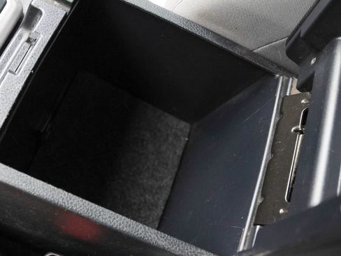 Used 2019 Toyota Tacoma SR5 AWD/4WD image 19