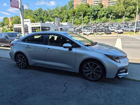 Used 2020 Toyota Corolla SE FWD image 5