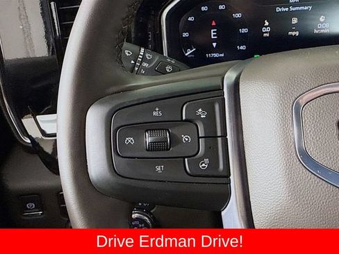 Used 2026 GMC Sierra 1500 SLT AWD/4WD image 13