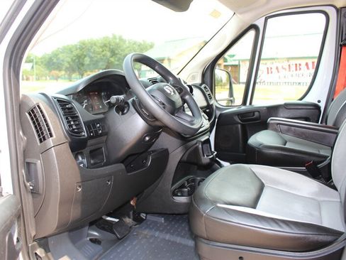Used 2023 RAM ProMaster 3500 w/ Lane Management Group FWD image 24