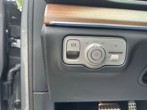 Certified 2024 Mercedes-Benz GLS 450 4MATIC image 16