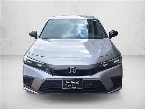 Used 2023 Honda Civic Sport image 2