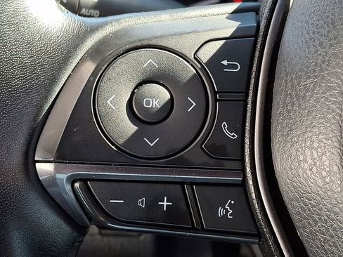 Certified 2021 Toyota Camry SE image 22