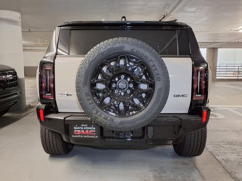 New 2026 GMC Hummer EV SUV AWD/4WD image 9