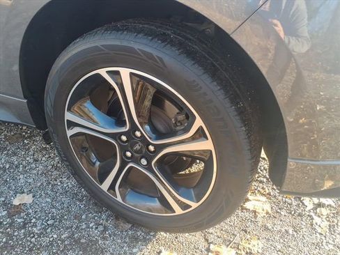 Certified 2022 Ford Edge ST image 10