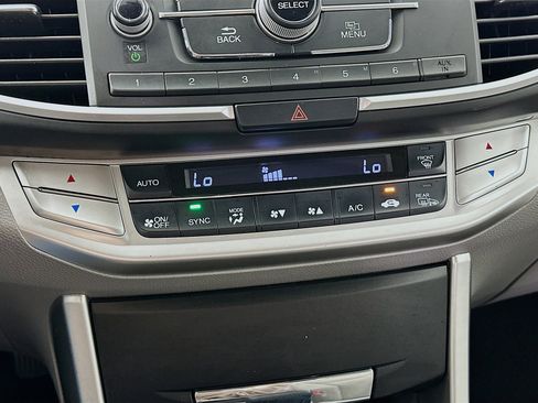 Used 2014 Honda Accord EX image 22