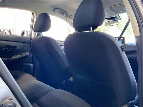 Used 2024 Nissan Sentra SV FWD image 20