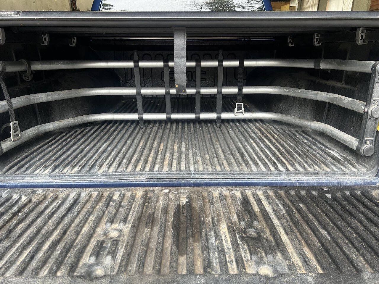 Used 2005 GMC Canyon SLE AWD/4WD image 9