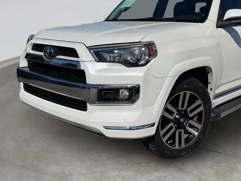 Used 2016 Toyota 4Runner Limited image 10