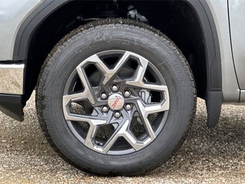 New 2026 GMC Sierra 1500 SLE w/ Preferred Package image 31