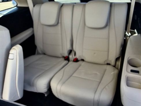 Used 2023 Mercedes-Benz GLS 450 4MATIC image 33