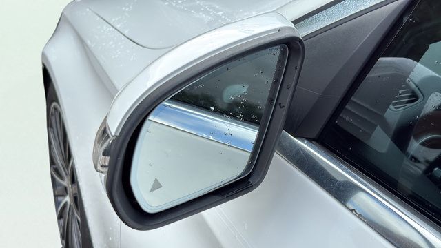 Used 2021 Mercedes-Benz C 300 Sedan w/ Premium Package image 32