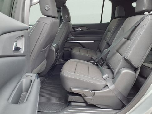 New 2026 Chevrolet Traverse LT w/ LPO, Floor Liner Package image 10