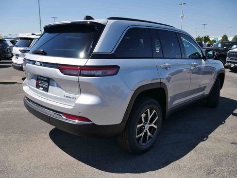 New 2025 Jeep Grand Cherokee Limited image 20
