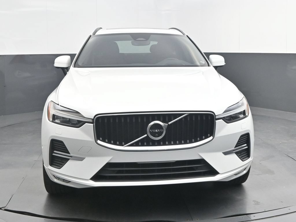 Certified 2022 Volvo XC60 B5 Momentum w/ Advanced Package FWD image 10