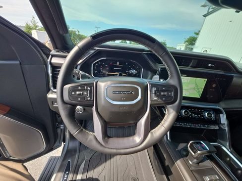 Used 2026 GMC Sierra 1500 Denali Ultimate AWD/4WD image 12