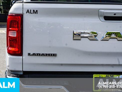 Used 2025 RAM 1500 Laramie AWD/4WD image 13