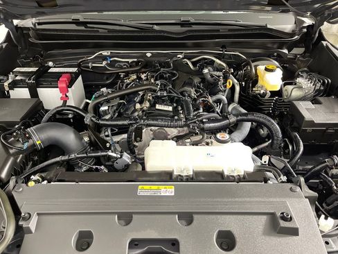 Used 2024 Toyota Tacoma SR5 image 9