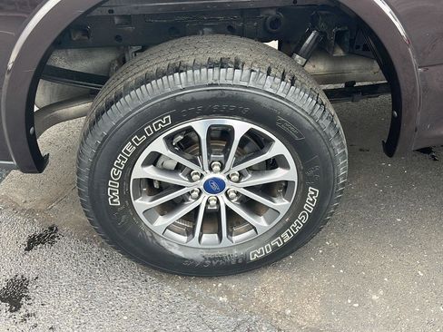 Used 2019 Ford F150 XLT w/ Equipment Group 302A Luxury image 33