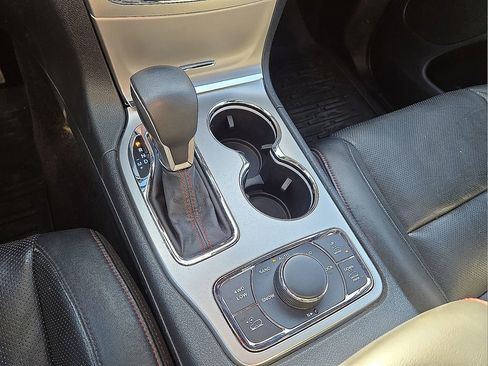 Used 2017 Jeep Grand Cherokee Trailhawk w/ Trailhawk Luxury Group image 31