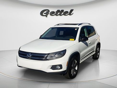 Used 2017 Volkswagen Tiguan Sport image 1