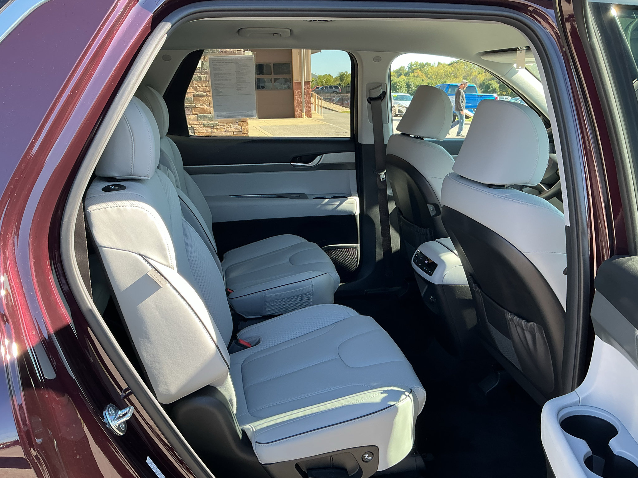 Used 2025 Hyundai Palisade SEL AWD/4WD image 23