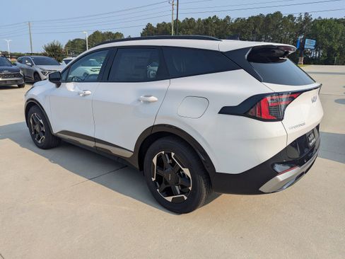 New 2026 Kia Sportage SX image 5