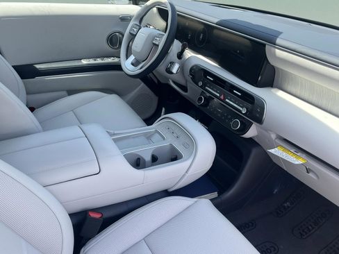 New 2026 Hyundai Palisade Calligraphy FWD image 11
