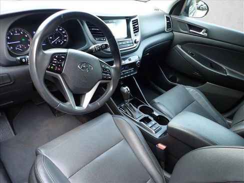 Used 2017 Hyundai Tucson SE Plus AWD/4WD image 10