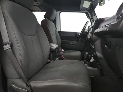 Used 2018 Jeep Wrangler Unlimited Sport S image 21