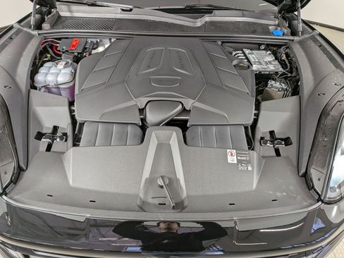 New 2026 Porsche Cayenne Coupe AWD/4WD image 26