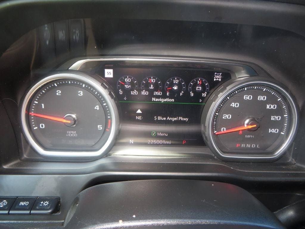 Used 2021 Chevrolet Silverado 2500 LTZ w/ LTZ Premium Package AWD/4WD image 21