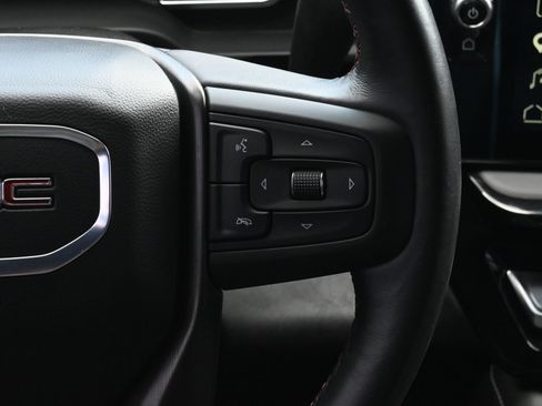 Used 2025 GMC Sierra 2500 AT4X AWD/4WD image 9