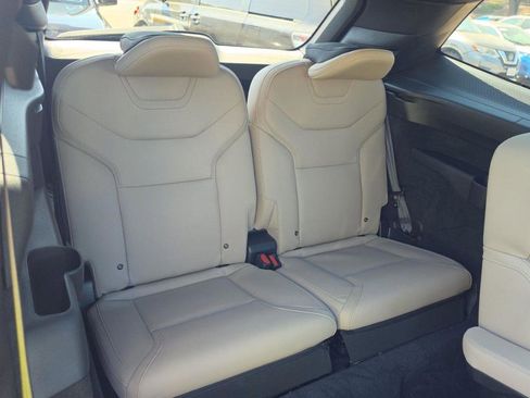 Used 2025 Volvo EX90 Ultra AWD/4WD image 6