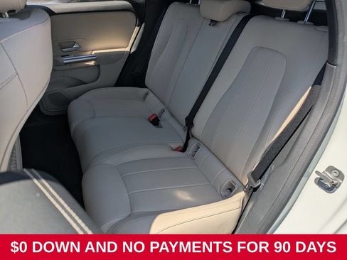 Used 2025 Mercedes-Benz GLA 250 4MATIC image 26