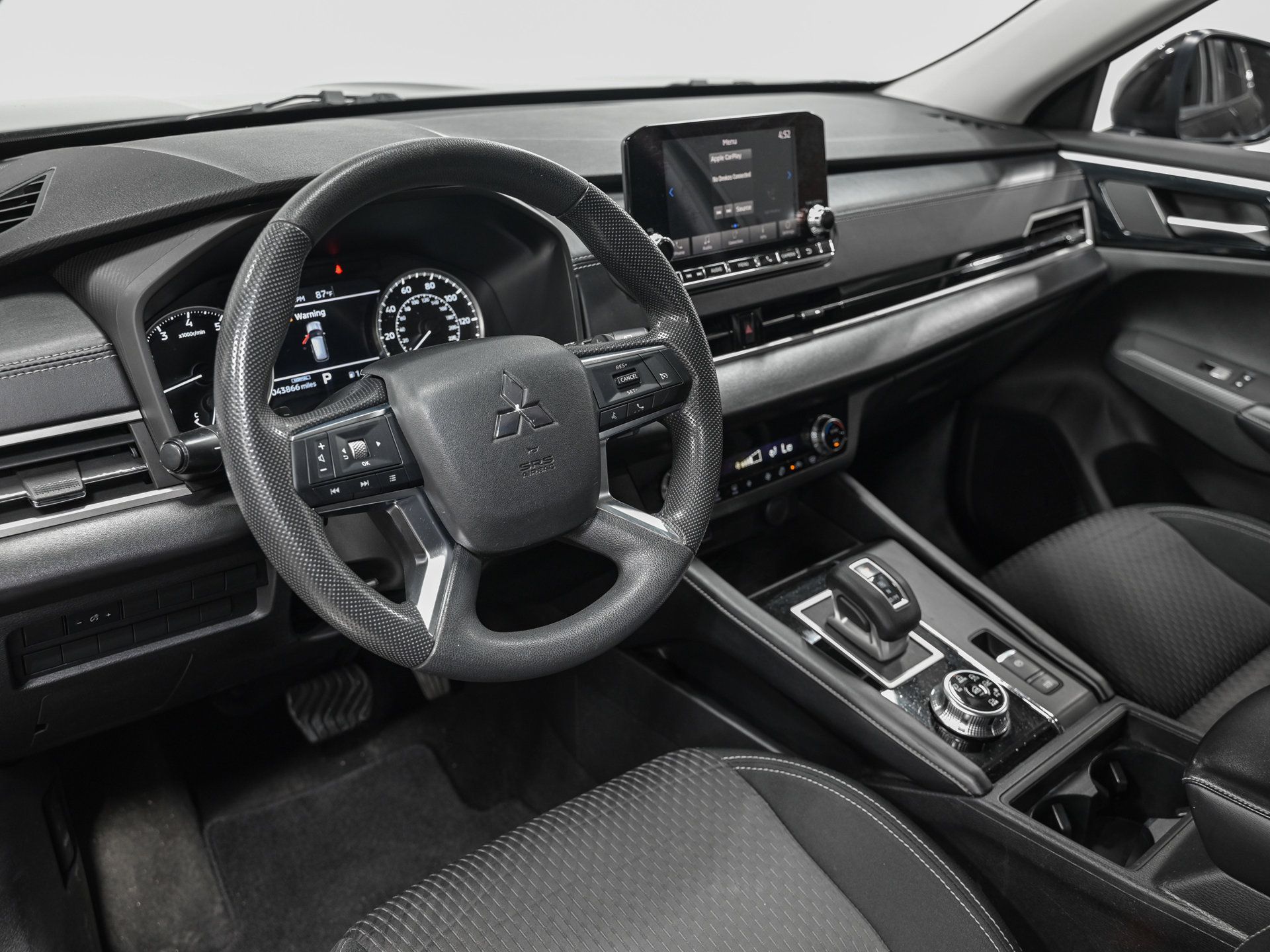 Used 2022 Mitsubishi Outlander ES AWD/4WD image 16