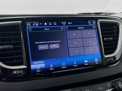 Certified 2024 Chrysler Pacifica Touring-L image 23