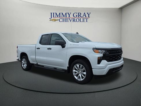 New 2026 Chevrolet Silverado 1500 Custom RWD image 7