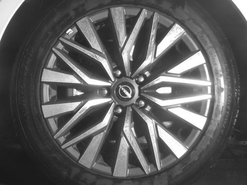 Used 2025 Nissan Altima 2.5 SV image 12