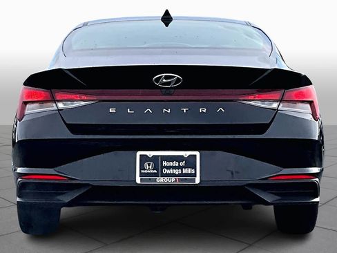 Used 2021 Hyundai Elantra SEL image 4