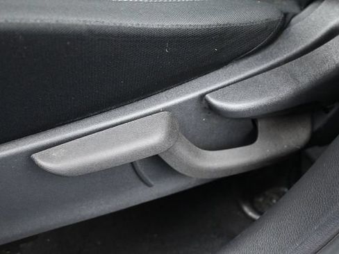 Used 2023 Nissan Kicks SV FWD image 13