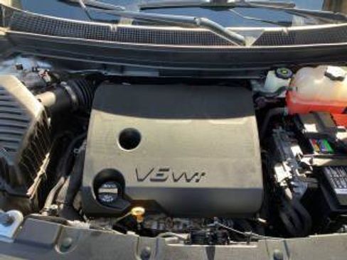 Used 2019 Chevrolet Traverse LT image 10