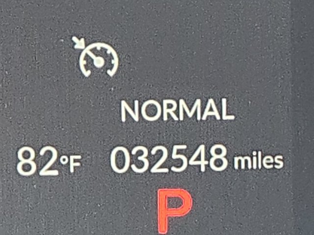 Used 2025 Honda Pilot TrailSport image 15