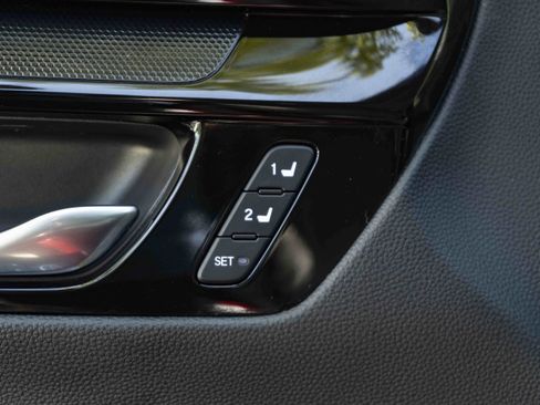 Used 2025 Honda CR-V EX-L image 38