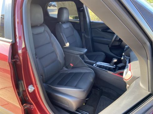 Used 2022 Chevrolet TrailBlazer RS FWD image 14