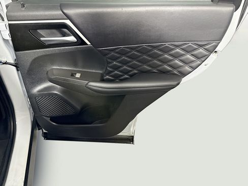 Used 2022 Mitsubishi Outlander SEL FWD image 28