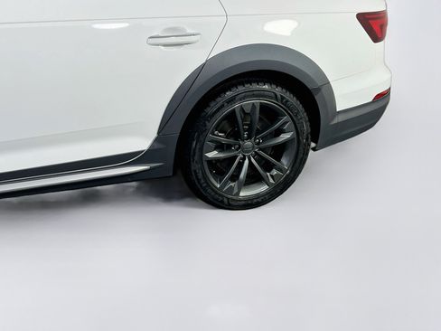 Used 2018 Audi A4 2.0T allroad Premium Plus AWD/4WD image 30